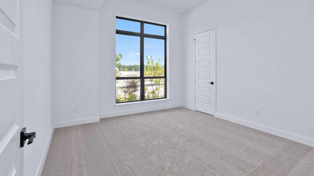 Spacious, unfurnished interior of a new home in Artavia 55' - Valencia, Conroe (Image 11). Spacious, unfurnished interior of a new home in Artavia 55' - Valencia, Conroe (Image 11).