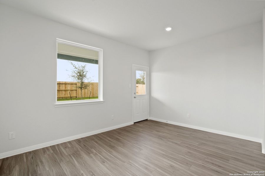 Spacious, unfurnished interior of a new home in Timber Creek, San Antonio (Image 22). Spacious, unfurnished interior of a new home in Timber Creek, San Antonio (Image 22).