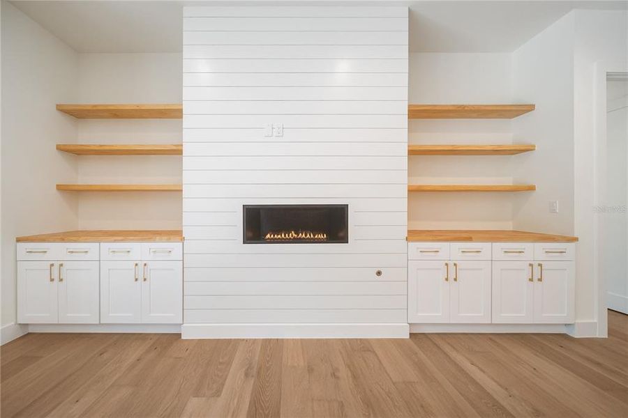 Furnished interior view inside a new home in , Sarasota (Image 57).