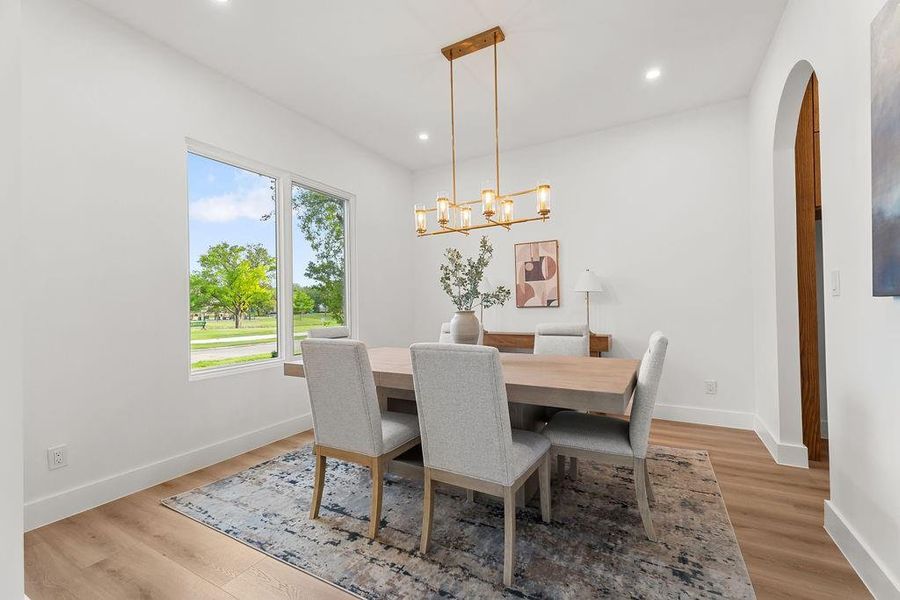 Furnished interior view inside a new home in , Farmers Branch (Image 14).
