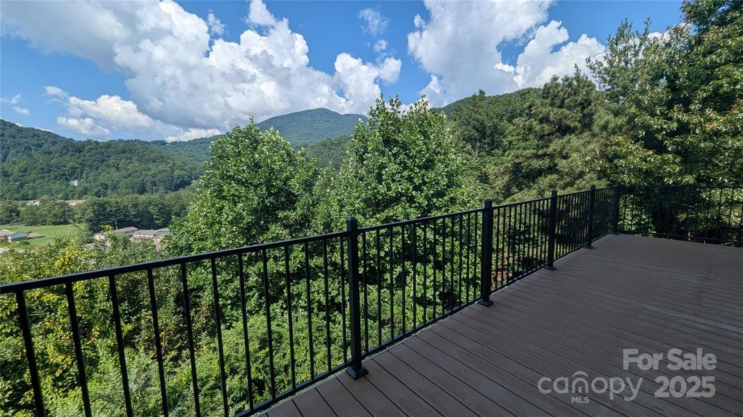 Image 21 of a home in .