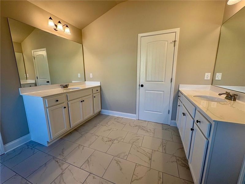 Furnished interior view inside a new home in , Grayson (Image 9).