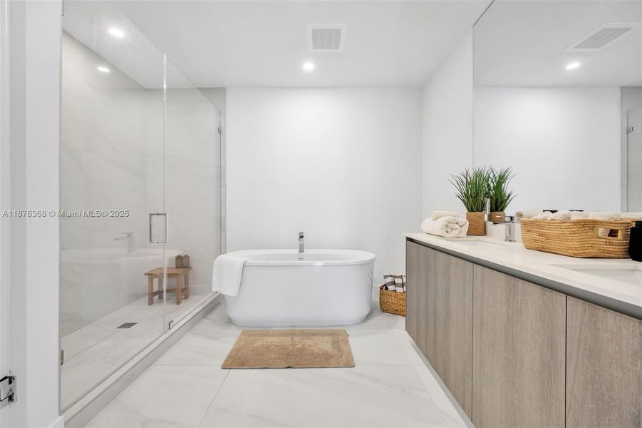 Furnished interior view inside a new home in , Sunny Isles Beach (Image 3).