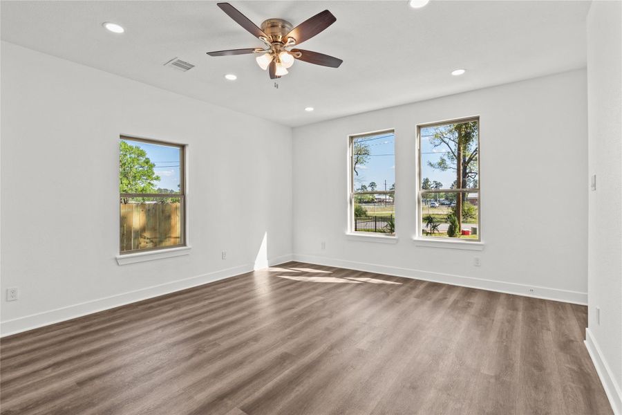 Open Living room Open Living room