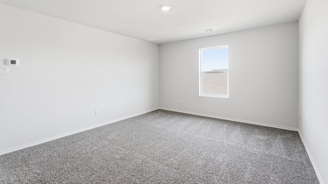 Representative unfurnished interior of a home built from the Davis by D.R. Horton in Asher Oaks, Bonham (Image 13).
