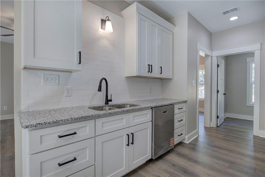 Furnished interior view inside a new home in , Cartersville (Image 14).
