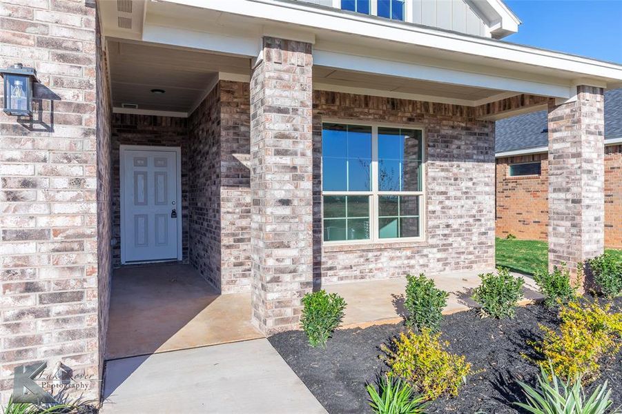 Exterior details and patio area of a home in , Abilene (Image 4).