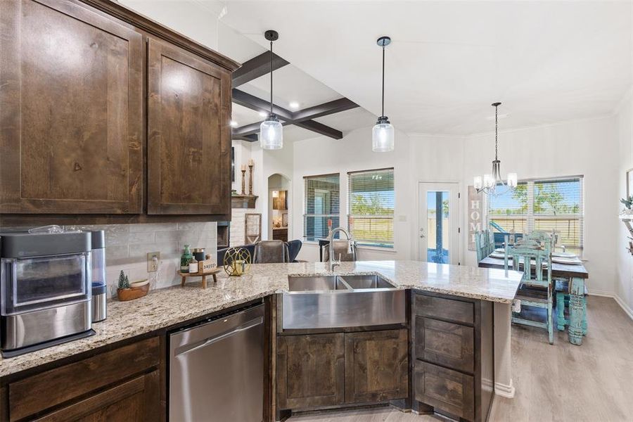 Furnished interior view inside a new home in , Grandview (Image 6).