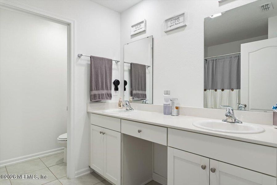 Furnished interior view inside a new home in , St. Augustine (Image 39).