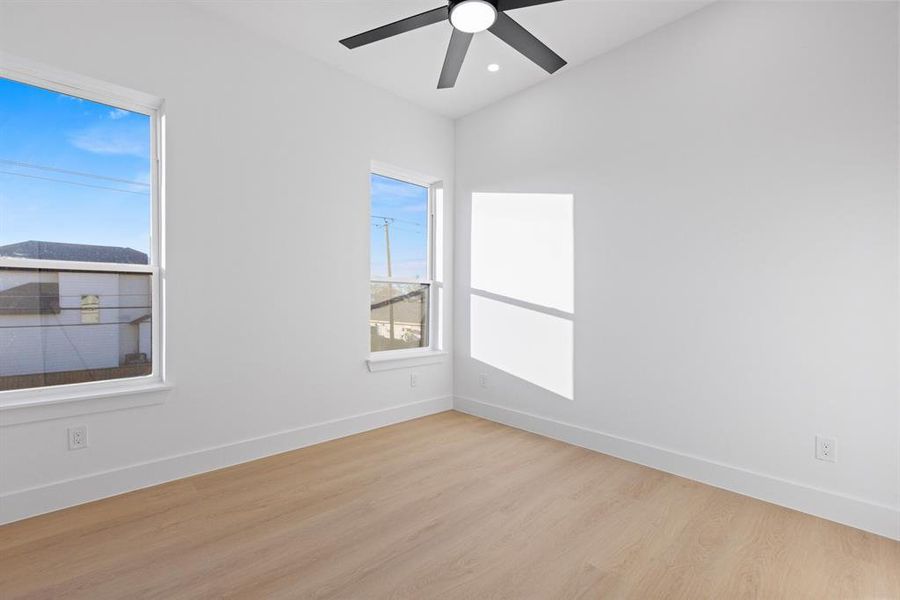 Spacious, unfurnished interior of a new home in , Dallas (Image 33).