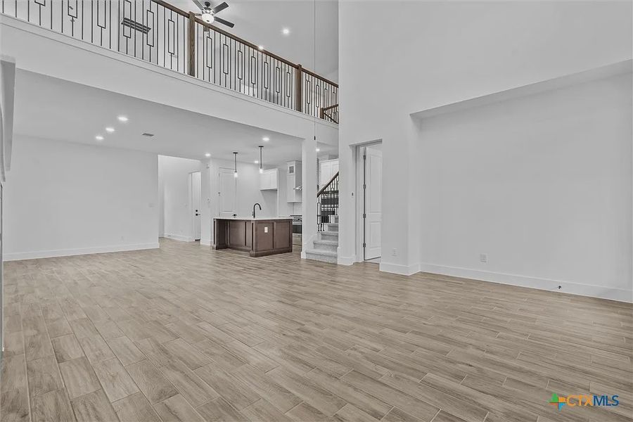 Spacious, unfurnished interior of a new home in Levy Crossing, Killeen (Image 18).
