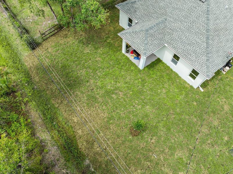 8186-104th-Ct-HigMedia-003-1280