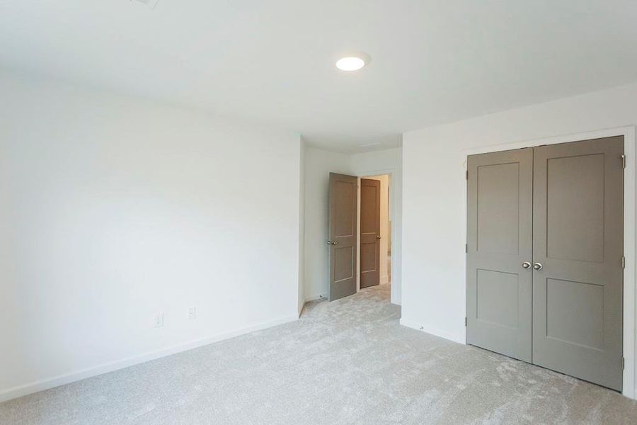 Spacious, unfurnished interior of a new home in , Buford (Image 14).