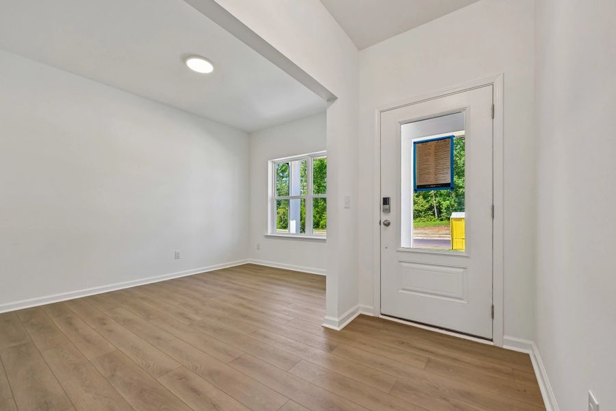 Spacious, unfurnished interior of a new home in Rowland's Grant, Fuquay Varina (Image 11).