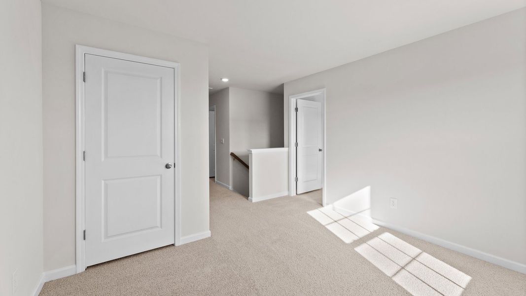 Spacious, unfurnished interior of a new home in Ridgewood Farms, Winterville (Image 15).