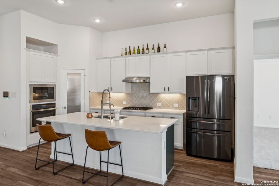Furnished interior view inside a new home in Rhine Valley, Schertz (Image 38).
