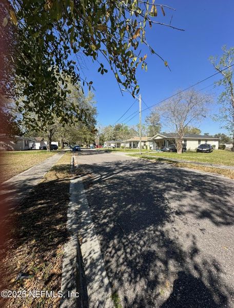 Image 3 of a home in . Image 3 of a home in .