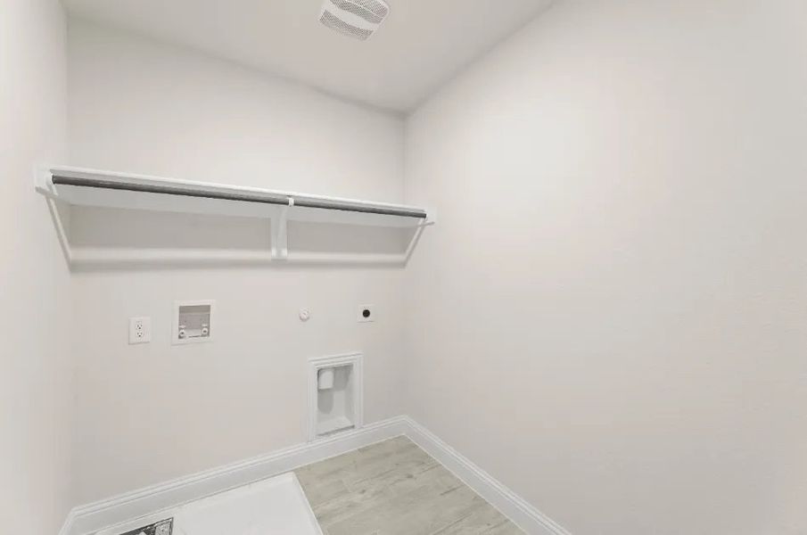 Front exterior of a new home in Timber Ridge, Corinth, TX, highlighting curb appeal (Image 25).