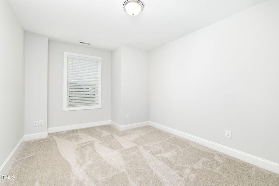 27-web-or-mls-544-Barrington-Row-27