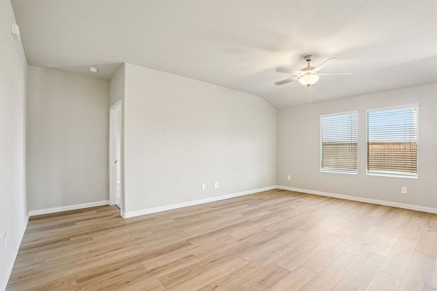 Photo is not of the actual home, but is an inspirational photo of builder’s model home and may depict options, furnishings, and/or decorator features that are not included. Photo is not of the actual home, but is an inspirational photo of builder’s model home and may depict options, furnishings, and/or decorator features that are not included.