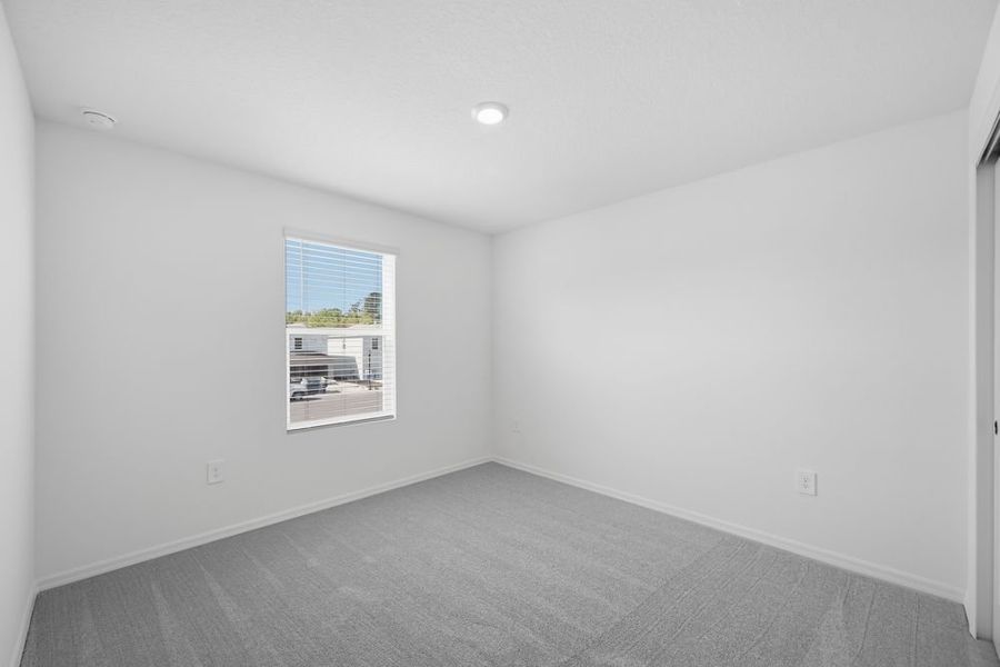 Spacious, unfurnished interior of a new home in Palm Wind, Hudson (Image 17).