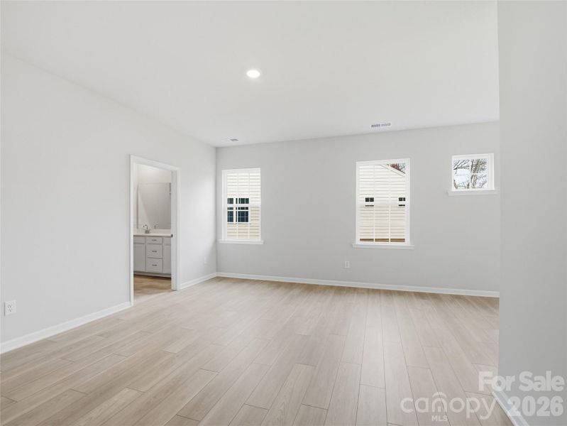 Spacious, unfurnished interior of a new home in Roselyn, Lancaster (Image 26).