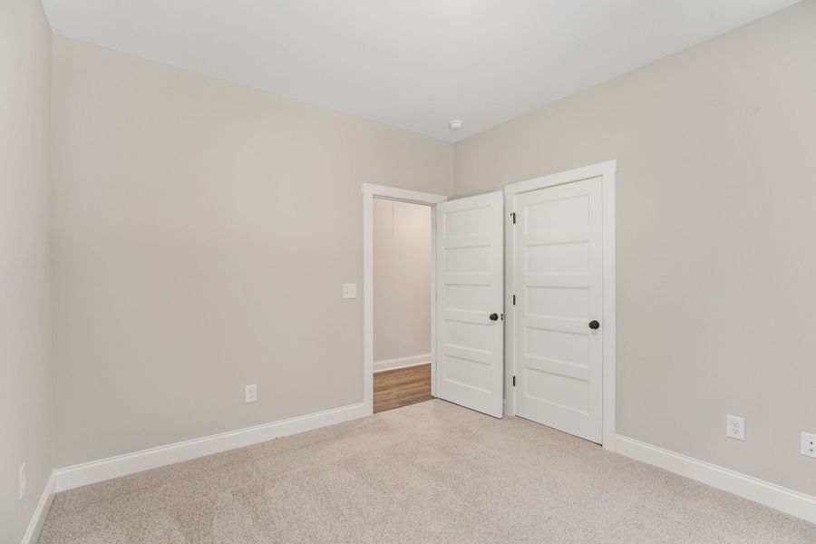 Spacious, unfurnished interior of a new home in Flint Farms, Concord (Image 16).