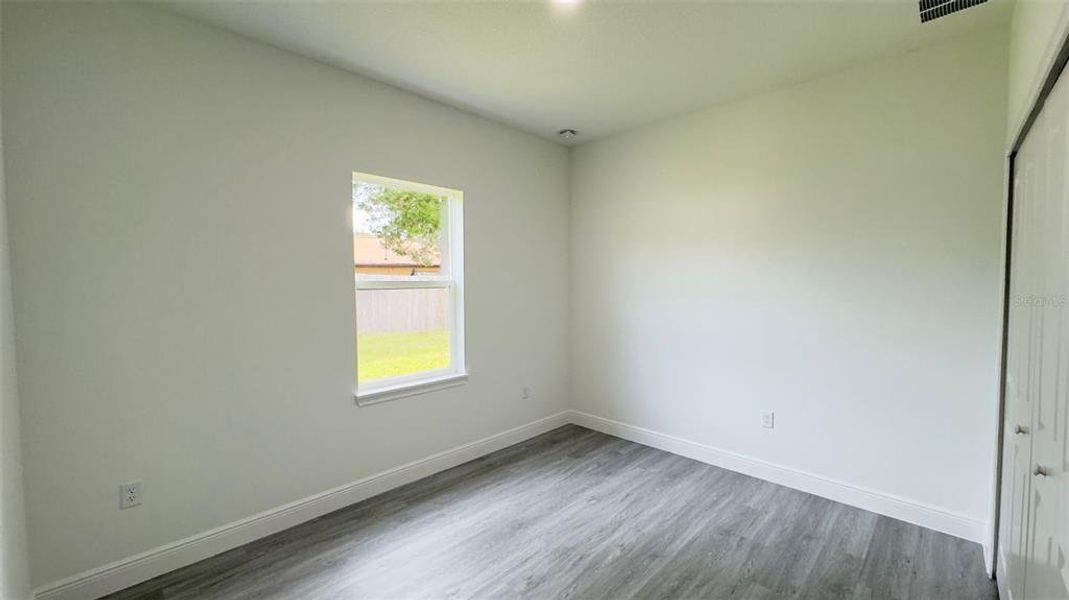 Spacious, unfurnished interior of a new home in , Citrus Springs (Image 17).