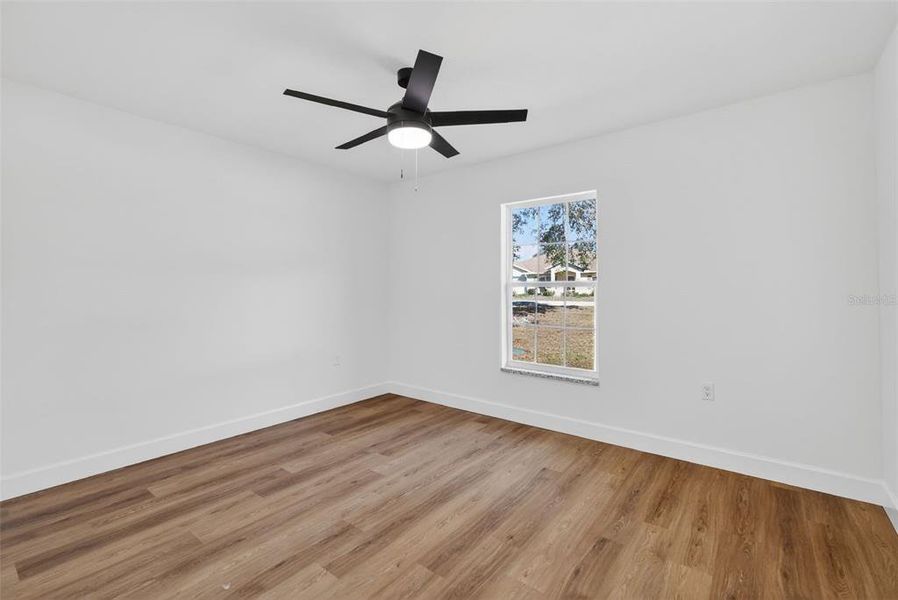 Spacious, unfurnished interior of a new home in , Dunnellon (Image 17).