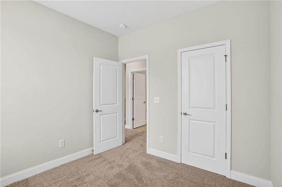 Spacious, unfurnished interior of a new home in Morning Creek Forest, South Fulton (Image 18).