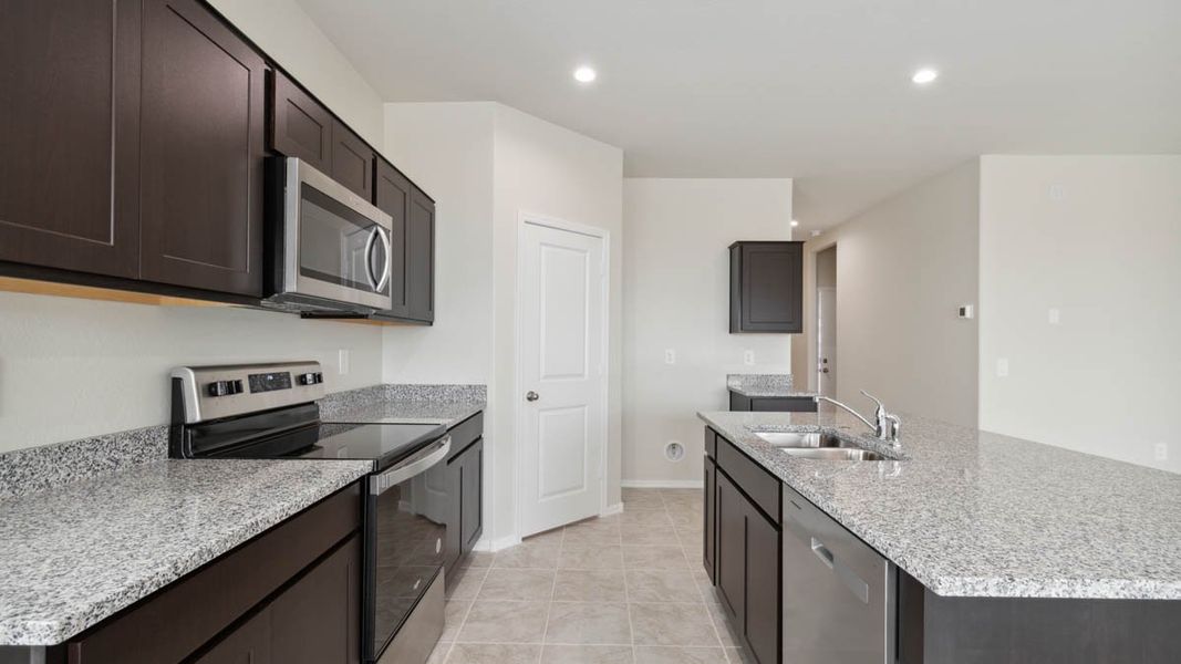 Furnished interior view inside a new home in Quail Ranch, San Tan Valley (Image 5).