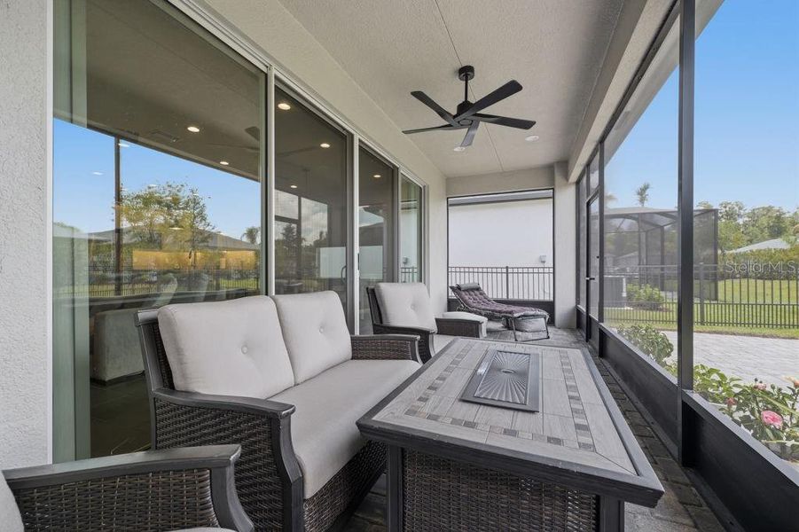 Exterior details and patio area of a home in , Wesley Chapel (Image 4).