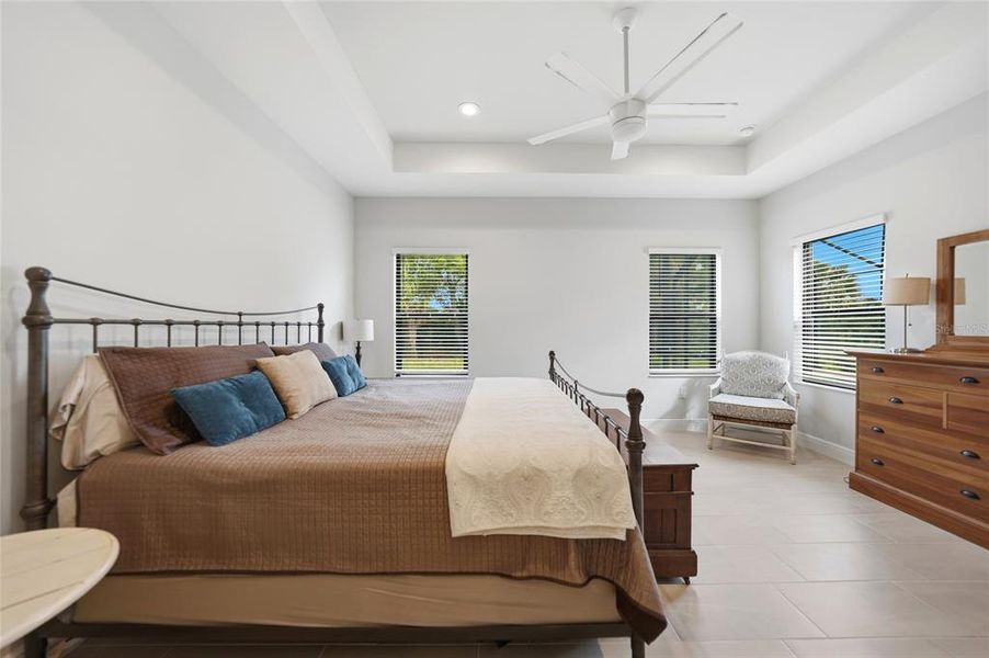 Furnished interior view inside a new home in , Englewood (Image 19).