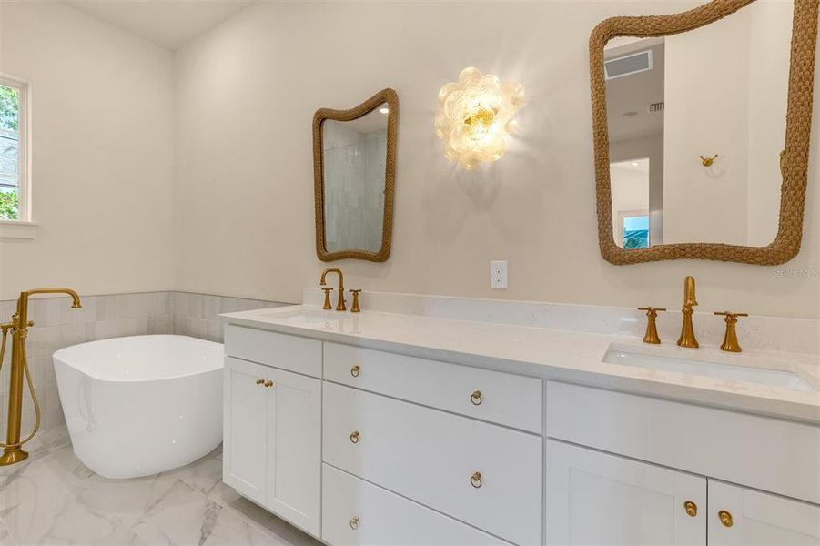 Furnished interior view inside a new home in , Winter Park (Image 7).