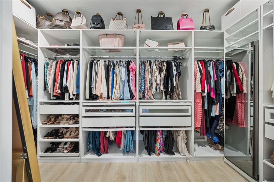 Close-up of interior finishes inside a home in , Wesley Chapel (Image 24). Close-up of interior finishes inside a home in , Wesley Chapel (Image 24).