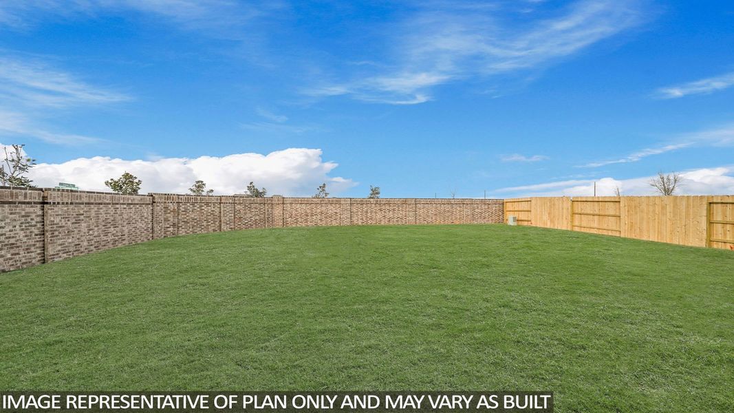 Exterior details and patio area of a home in Sunterra Lakes, Brookshire (Image 3).