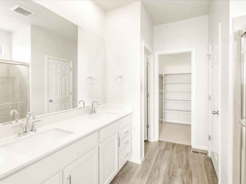 The Red Feather interior image taken at a Meritage Homes community in Colorado Springs, CO.