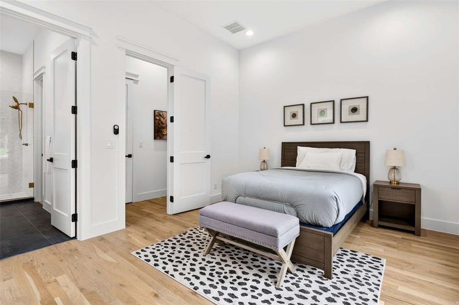 Guest Bedroom with ensuite downstairs