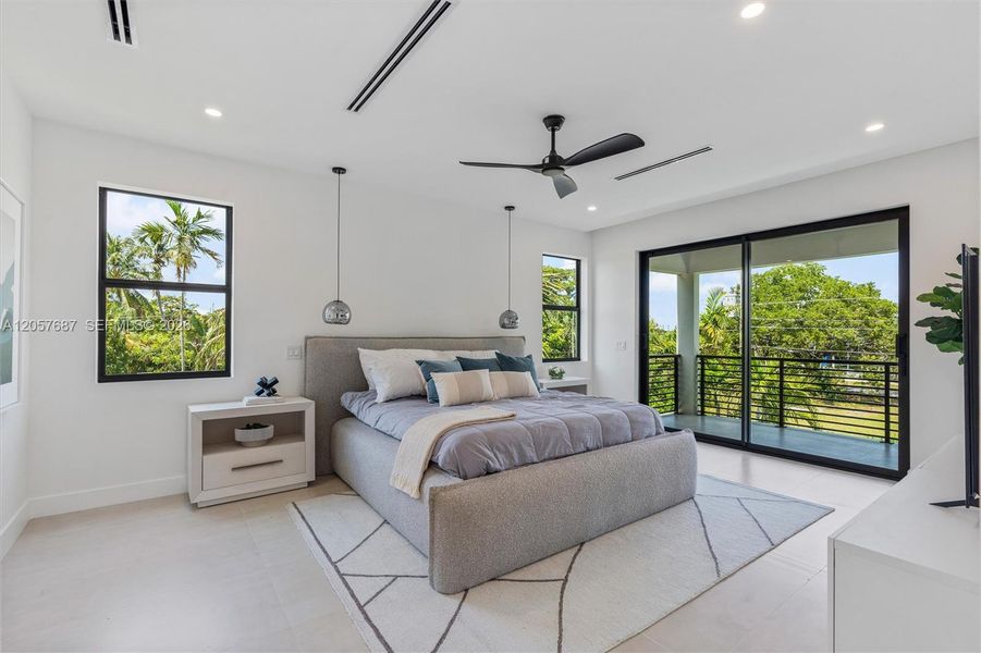 Furnished interior view inside a new home in , Fort Lauderdale (Image 17).