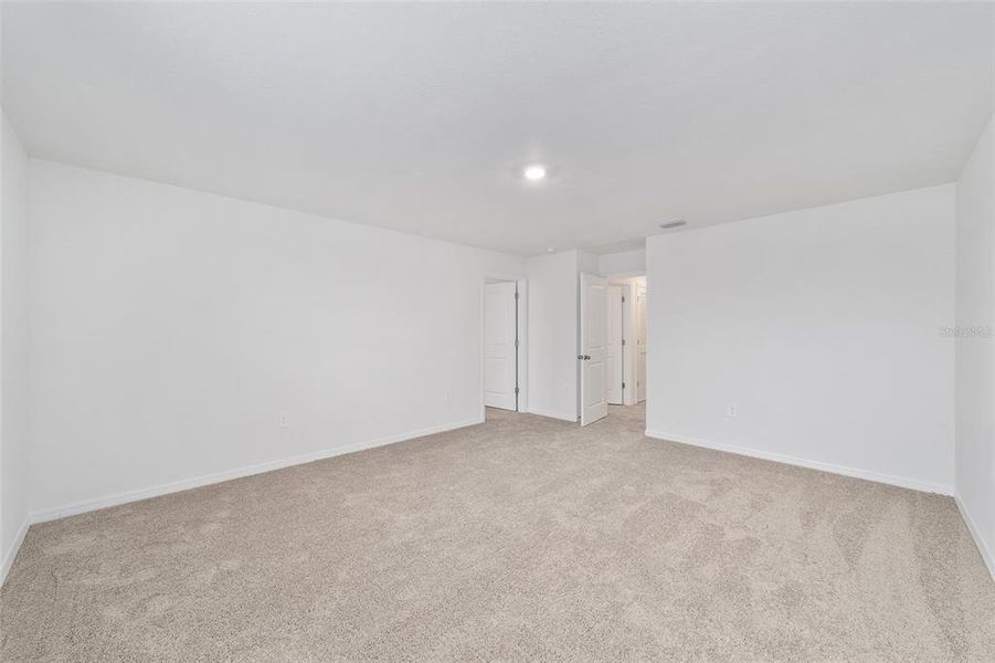 Spacious, unfurnished interior of a new home in Ocala Crossings South, Ocala (Image 41). Spacious, unfurnished interior of a new home in Ocala Crossings South, Ocala (Image 41).