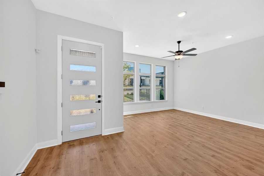 Spacious, unfurnished interior of a new home in Hillside at Las Colinas, Irving (Image 21).