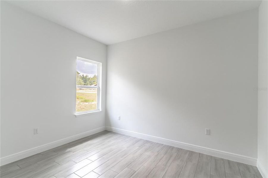 Spacious, unfurnished interior of a new home in , Ocala (Image 18).