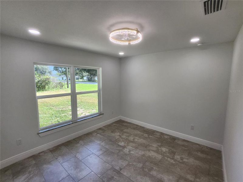 Spacious, unfurnished interior of a new home in , Summerfield (Image 21).