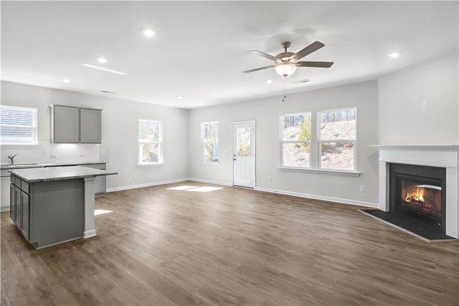 Spacious, unfurnished interior of a new home in Enclave at Parkway Village, Fairburn (Image 21). Spacious, unfurnished interior of a new home in Enclave at Parkway Village, Fairburn (Image 21).