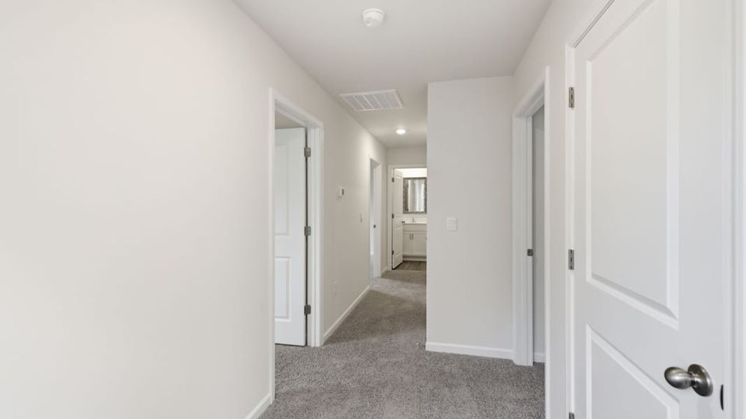 Spacious, unfurnished interior of a new home in Baxter Village, Boiling Springs (Image 24).