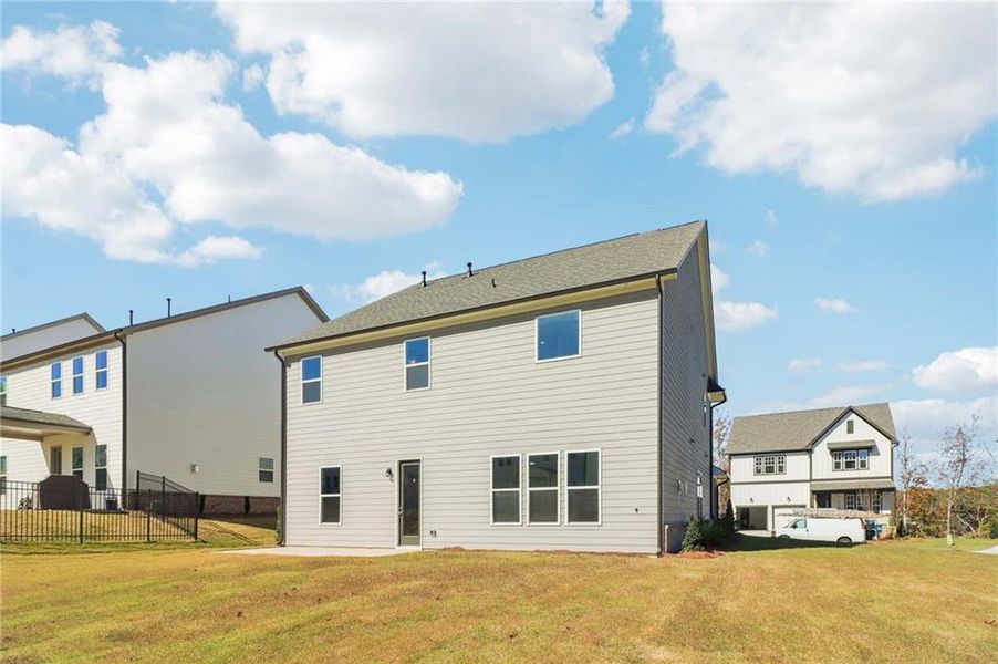 Exterior details and patio area of a home in East Harbor II at Chestatee, Dawsonville (Image 3).
