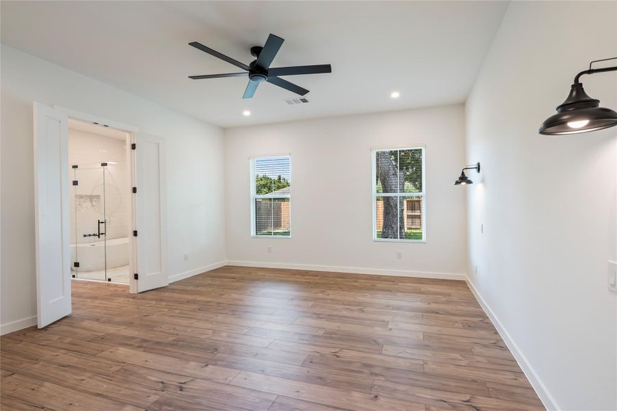 Spacious, unfurnished interior of a new home in , West Columbia (Image 23).