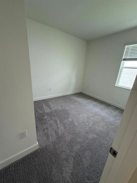 Spacious, unfurnished interior of a new home in , Clermont (Image 18).