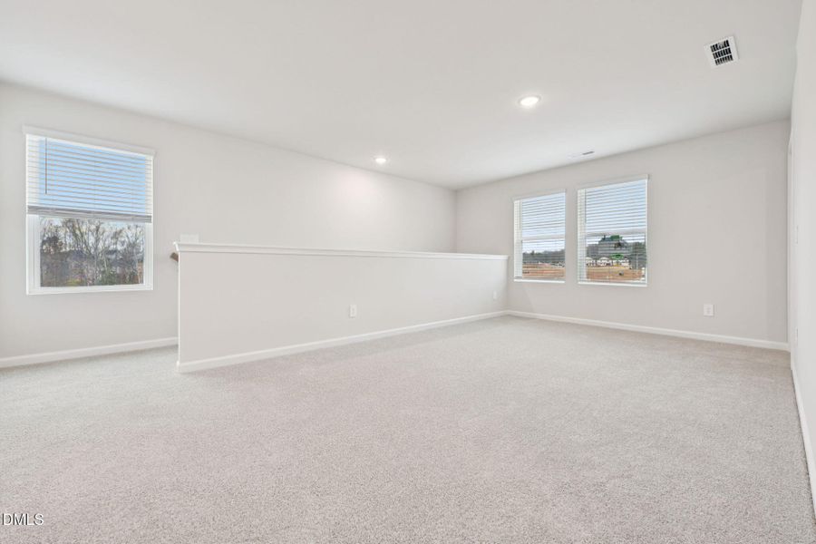 27-web-or-mls-Raleigh - Oak Manor - 649