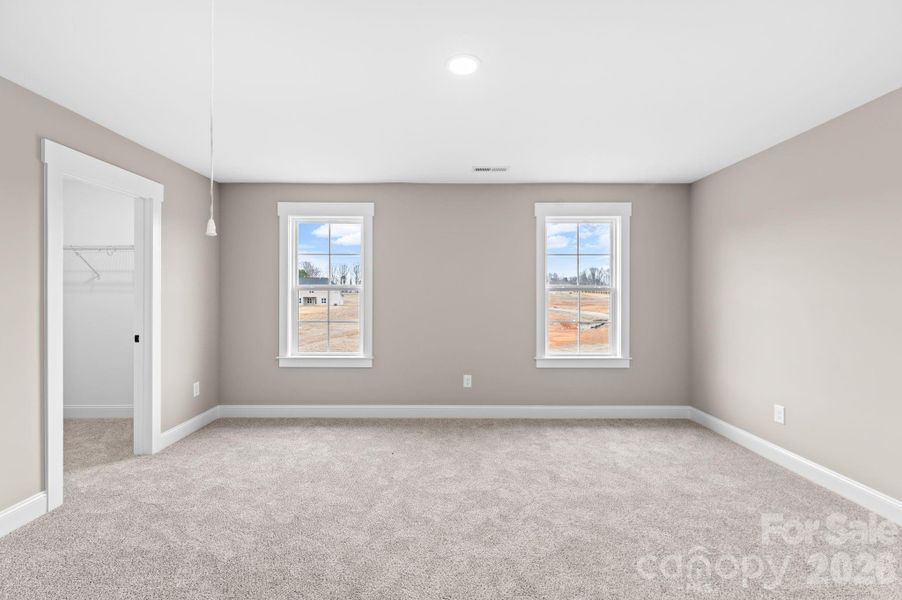 Spacious, unfurnished interior of a new home in , Lexington (Image 44).